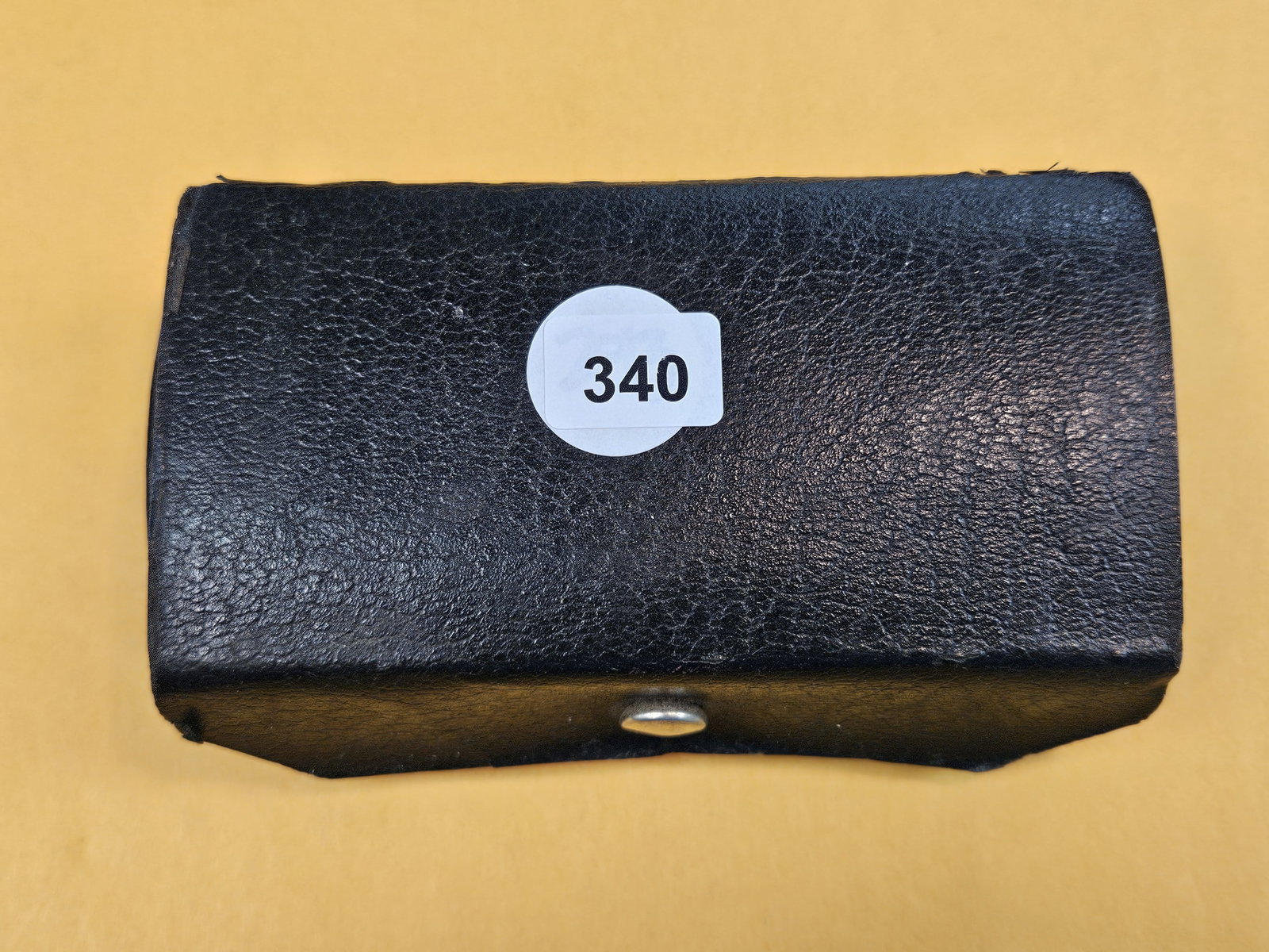 Interesting, vintage weight set: VINTAGE CALIBRATION WEIGHT SET FROM 1/18TH OF AN OUNCE TO 4 OUNCES