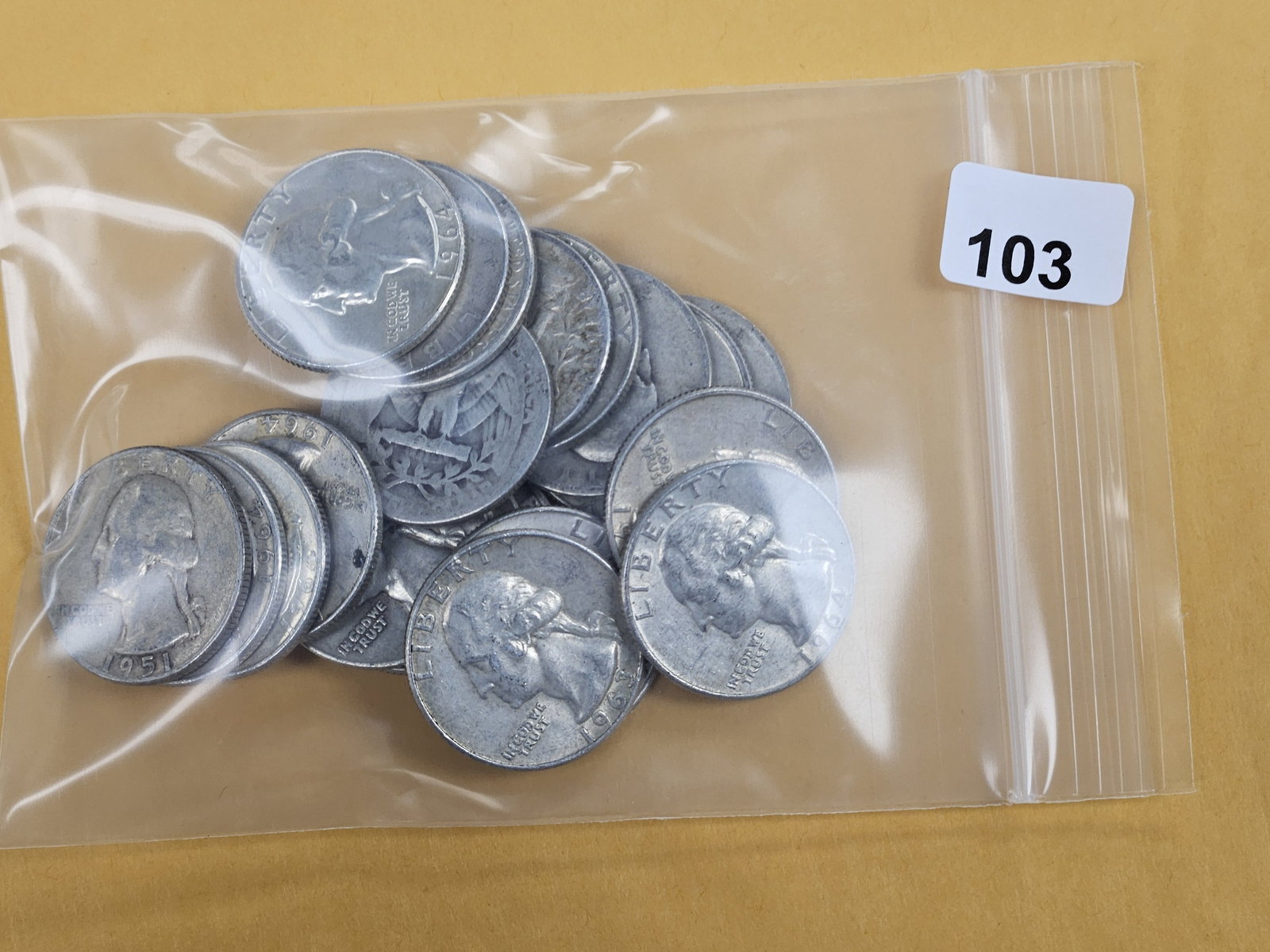 Twenty, mixed, silver Washington Quarters: Circulated