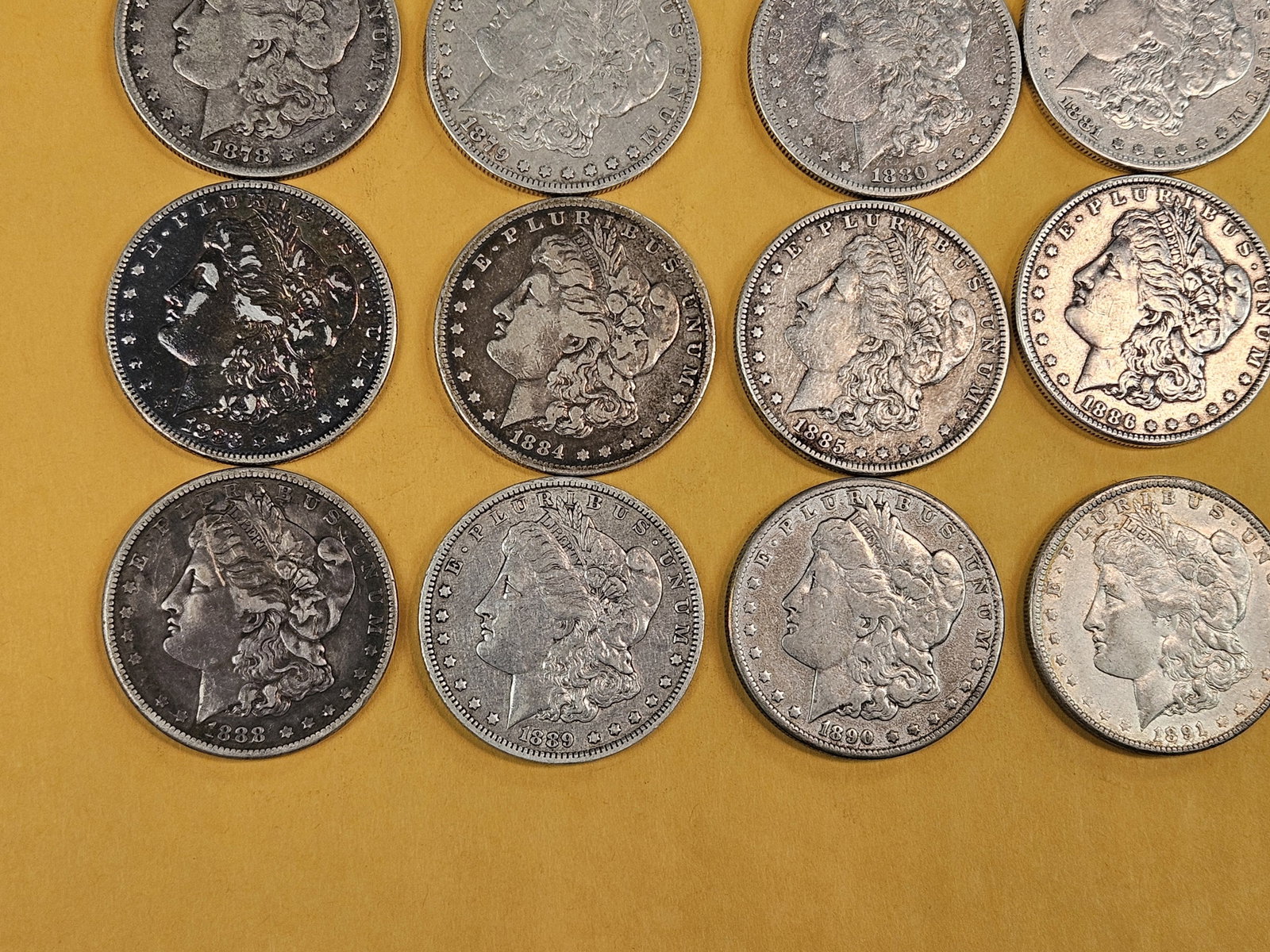 ** FULL ROLL ** Twenty Morgan Silver Dollars - 4
