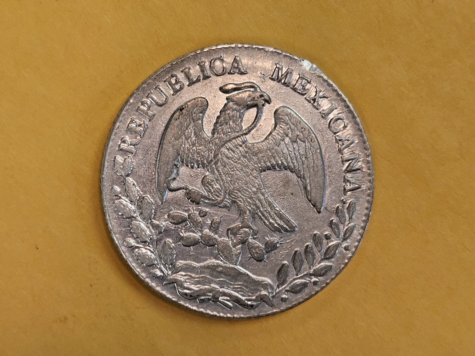 1863 TH Mexico silver 8 reals in Extra Fine plus - 7