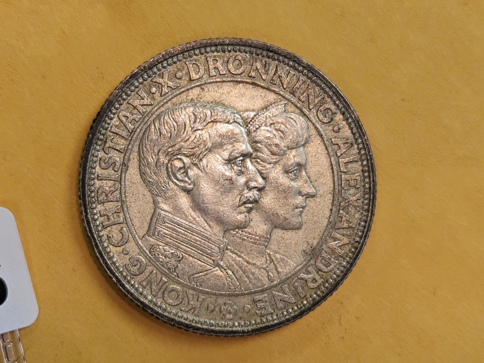 1923 Denmark silver 2 kroner in About Uncirculated - 4