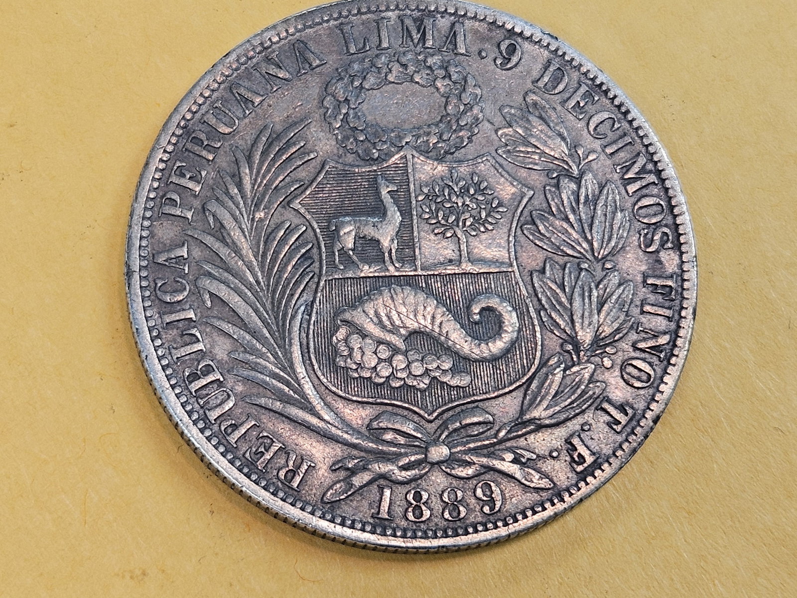1889 Peru silver 1 sol in Extra Fine - 5
