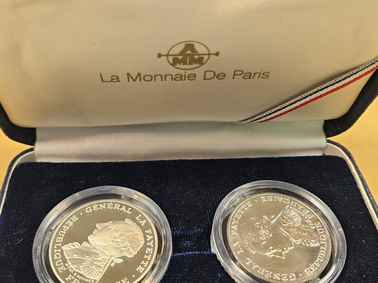 Two GEM Monnaie De Paris SILVER Piedfort coins - 2