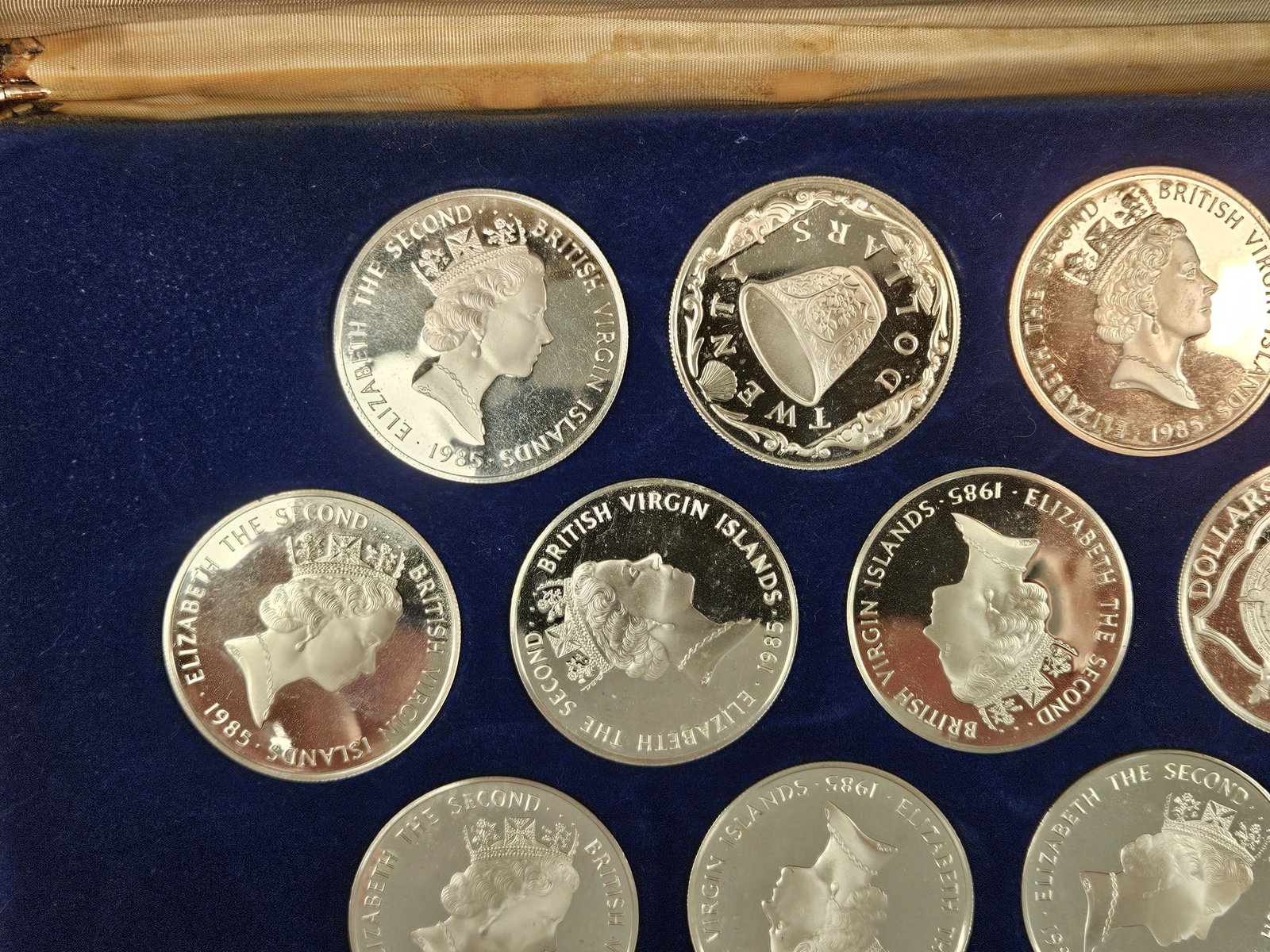 ** RARE * 1980 GEM Proof Deep Cameo Treasure Coins of Caribbean SILVER 25-coin Set! - 4
