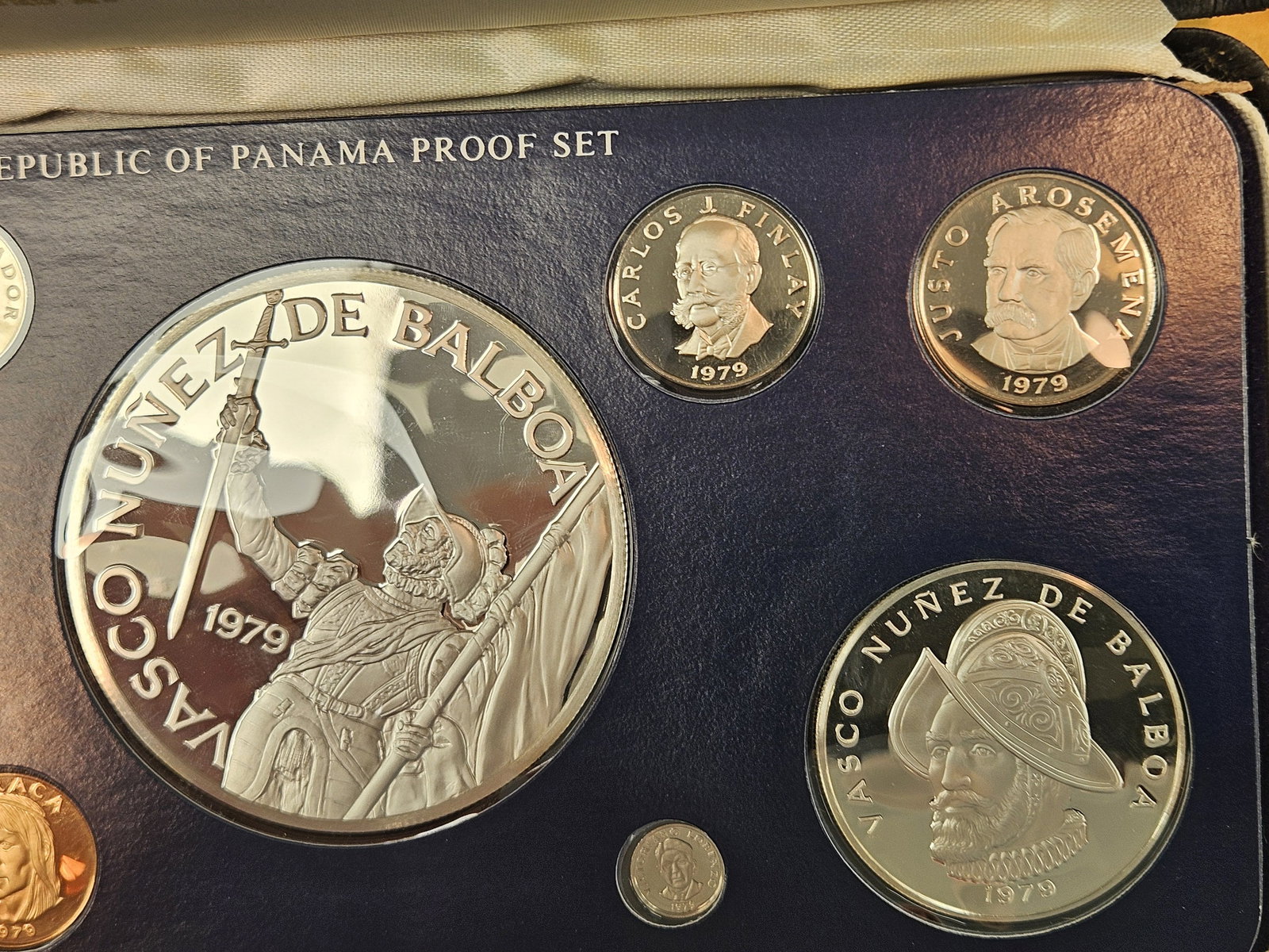 Scarce 1979 Panama 9-Coin SILVER Proof Set - 6