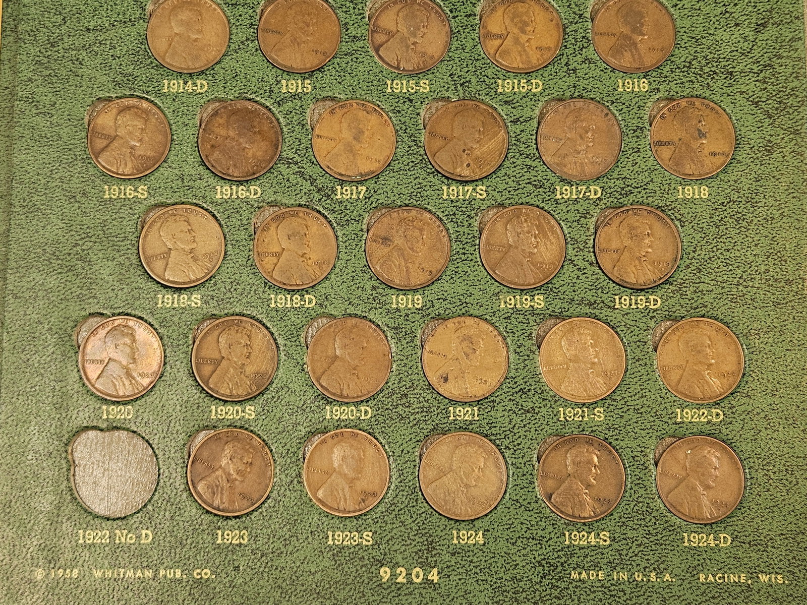 Nearly complete Lincoln Cent Collection - 5