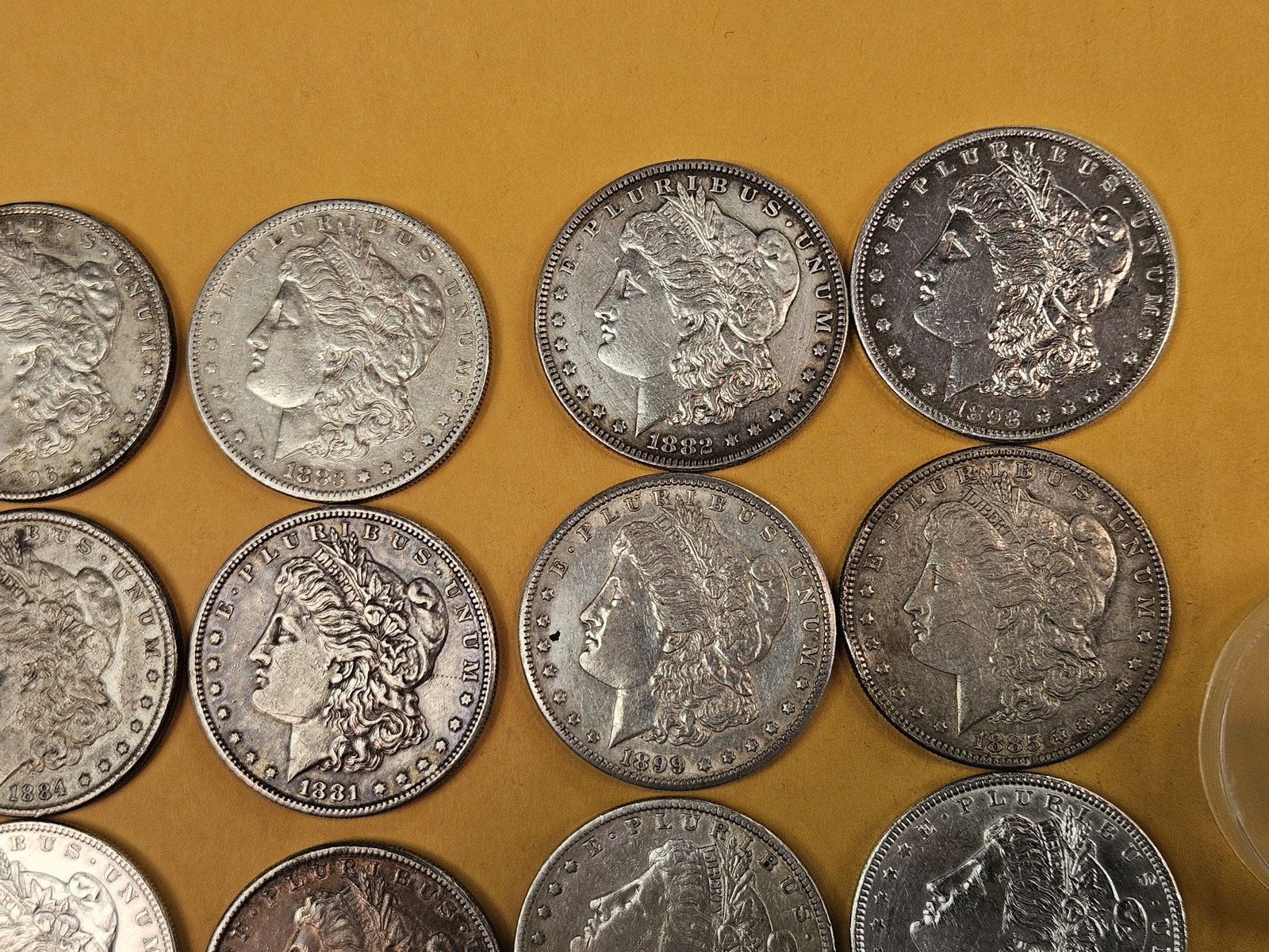 ** FULL ROLL ** Twenty Morgan Silver Dollars - 4