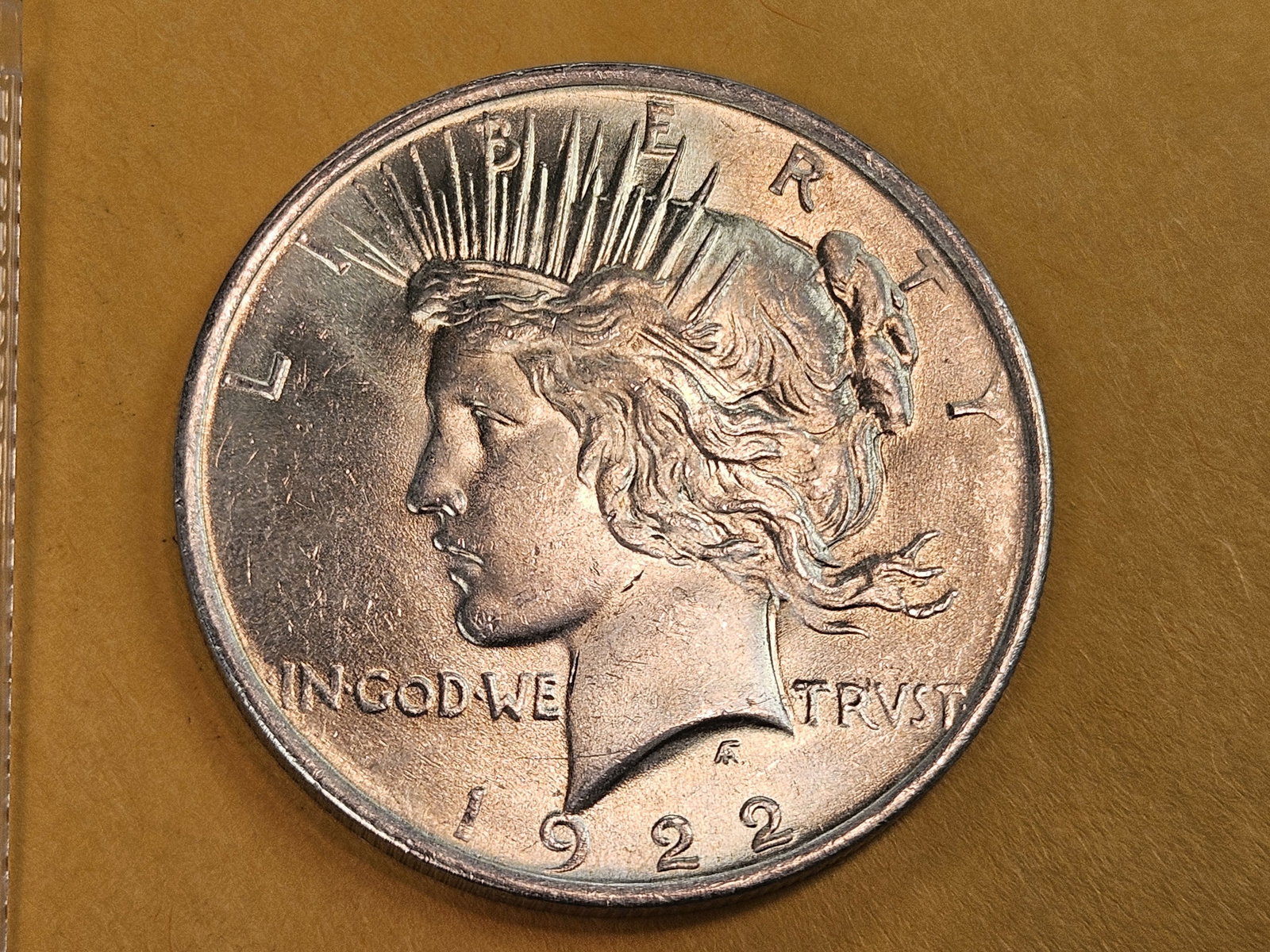 Choice Brilliant Uncirculated 1922 Peace silver Dollar - 3