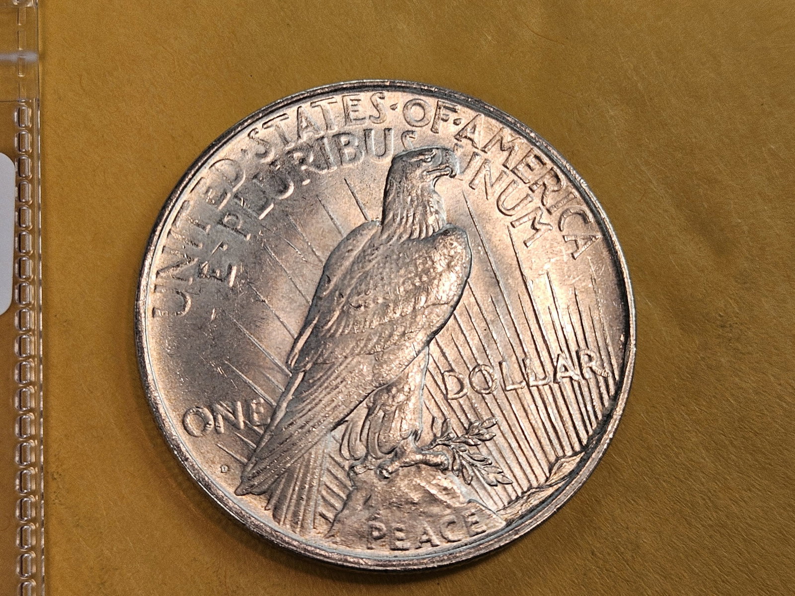 Choice Brilliant Uncirculated 1922 Peace silver Dollar - 3