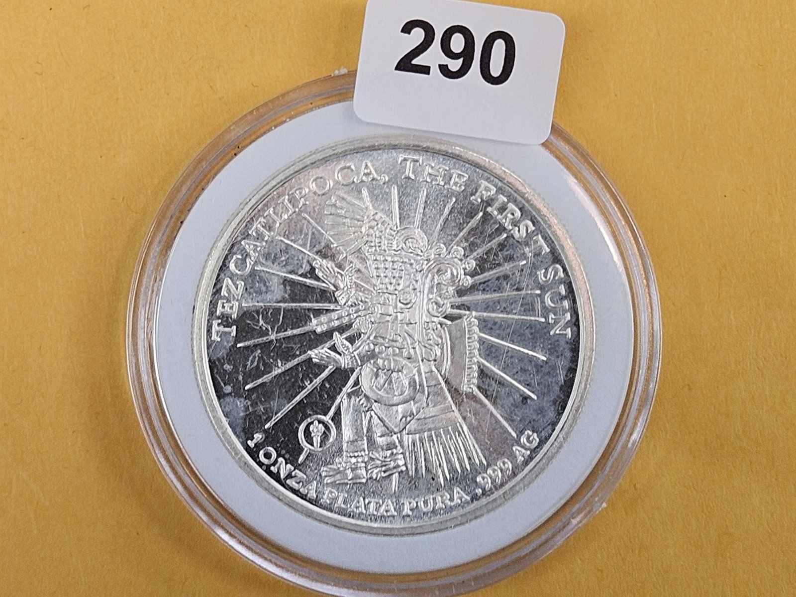 One Troy ounce .999 fine silver art round: 1 onza Plata Pura. Tezcatlipoca