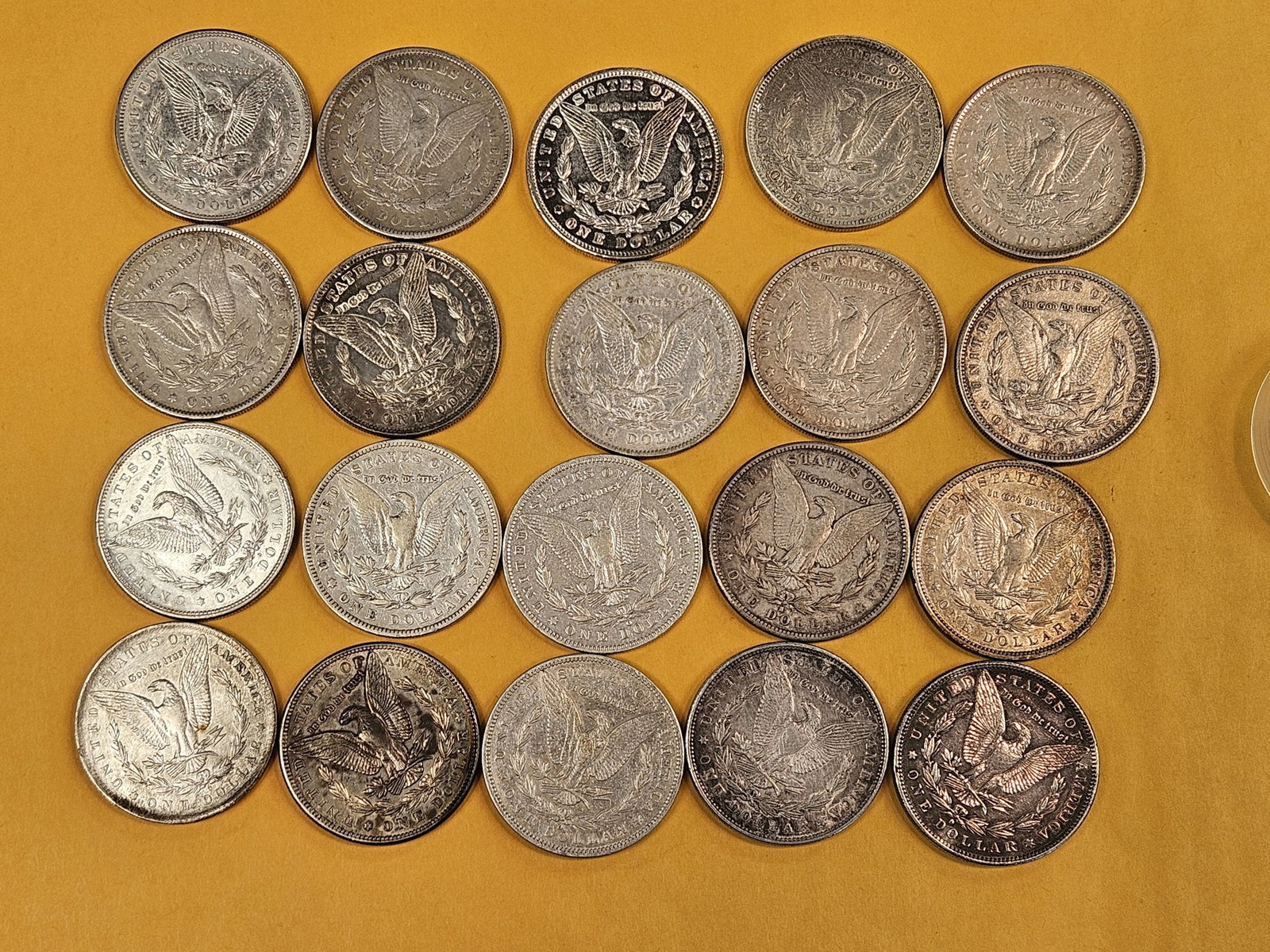 ** FULL ROLL ** Twenty Morgan Silver Dollars - 6