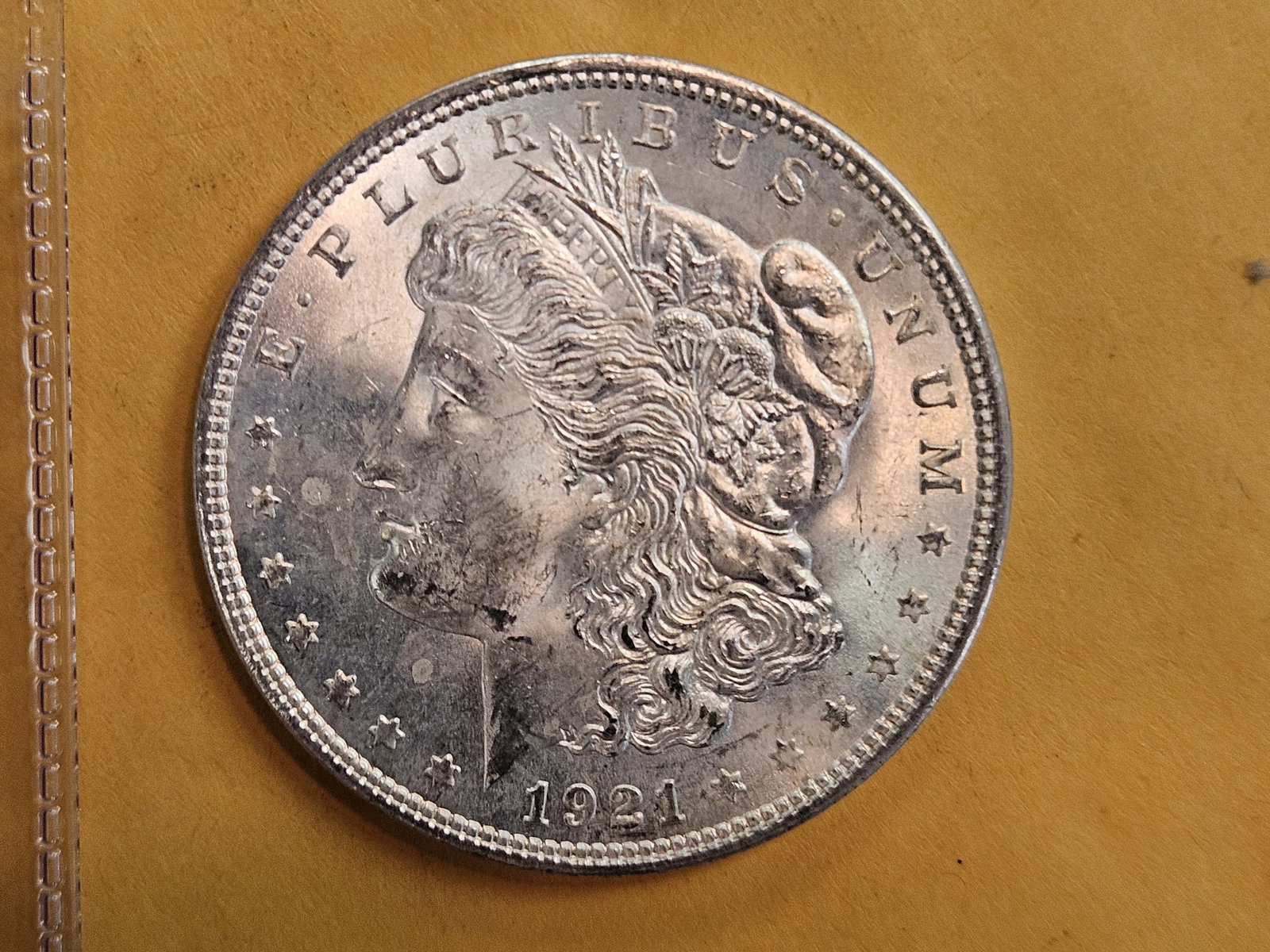 Brilliant Uncirculated 1921 Morgan silver Dollar (1 of 4)
