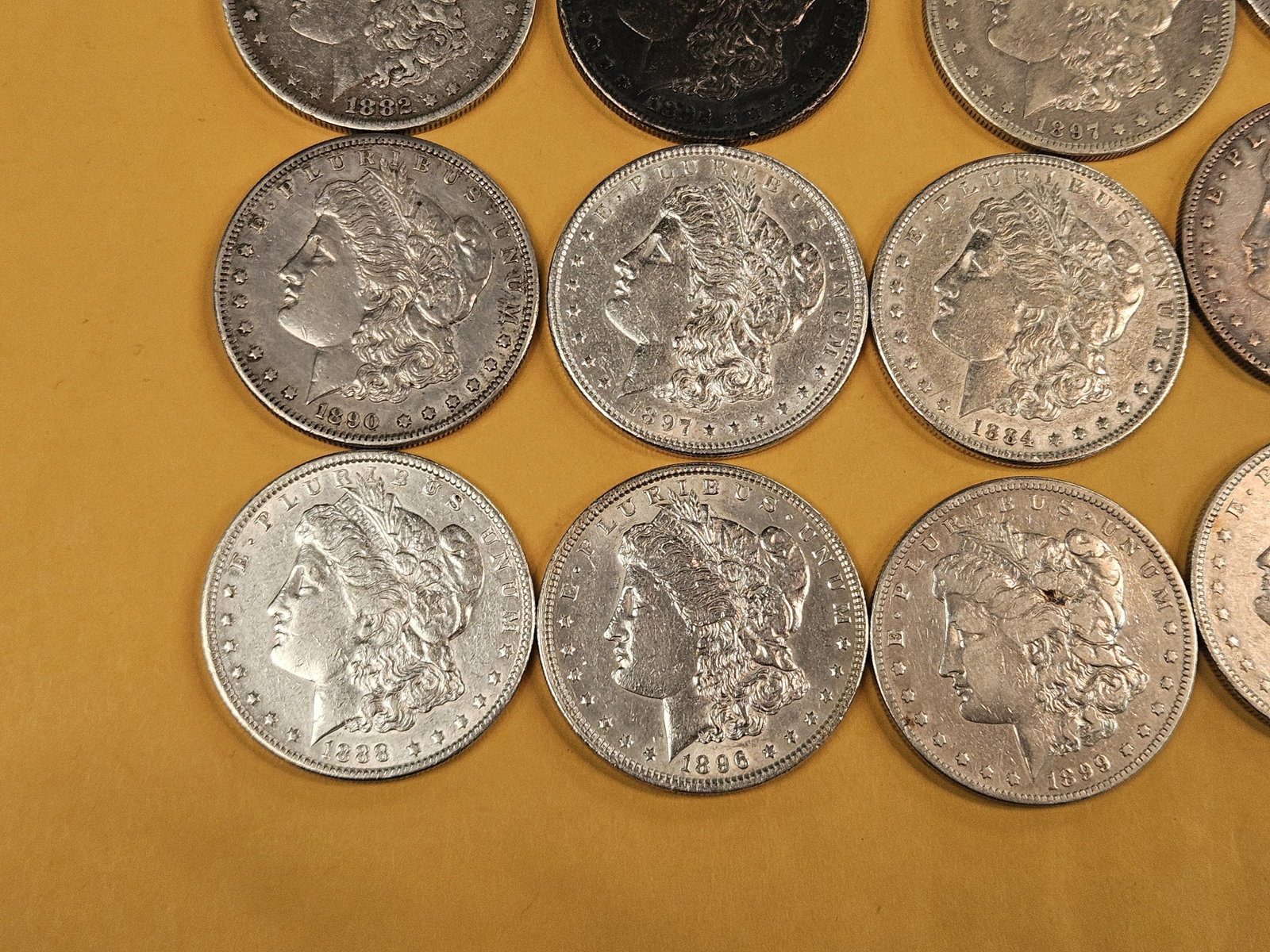 ** FULL ROLL ** Twenty Morgan Silver Dollars - 4
