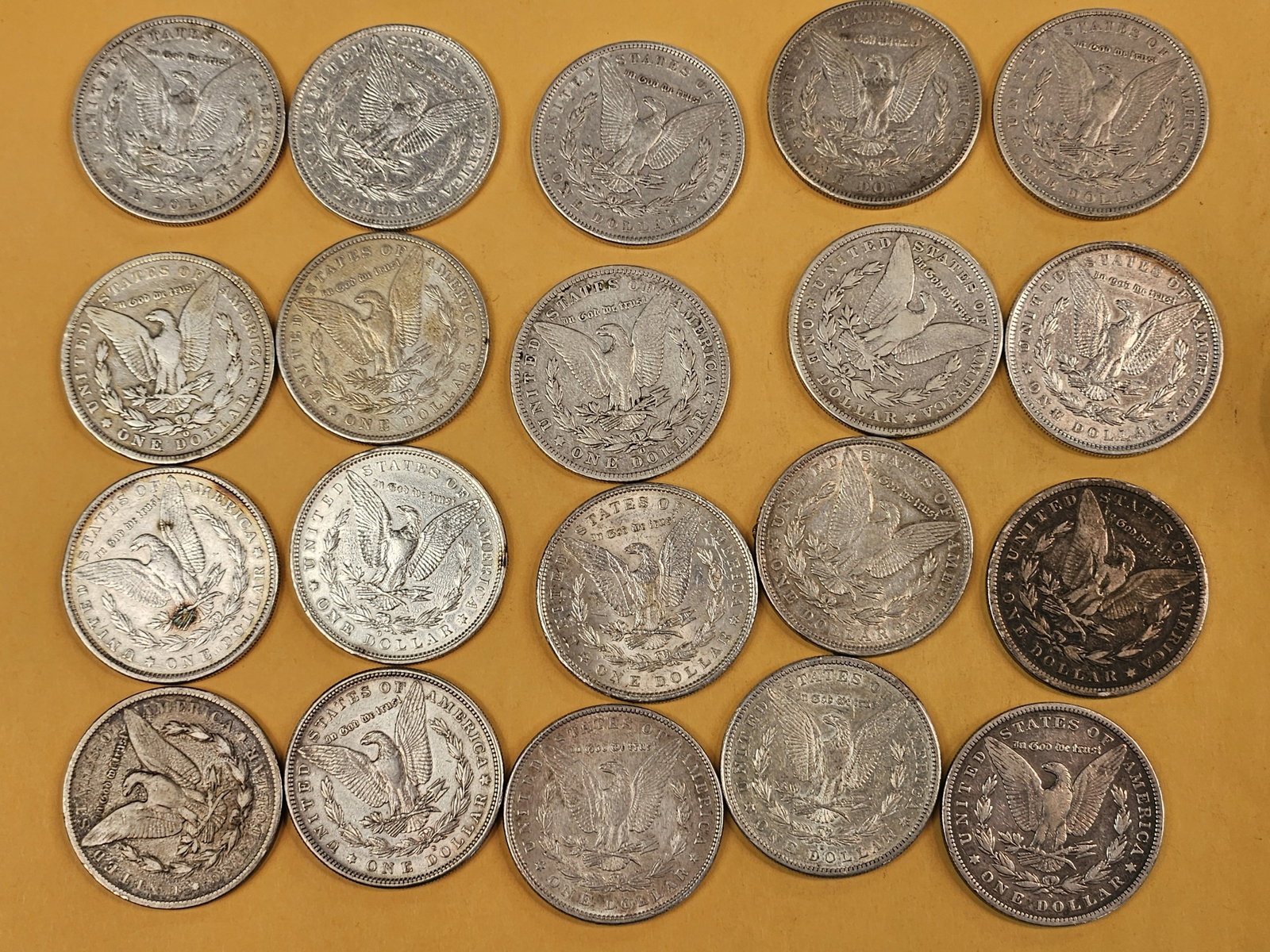 ** FULL ROLL ** Twenty Morgan Silver Dollars - 6