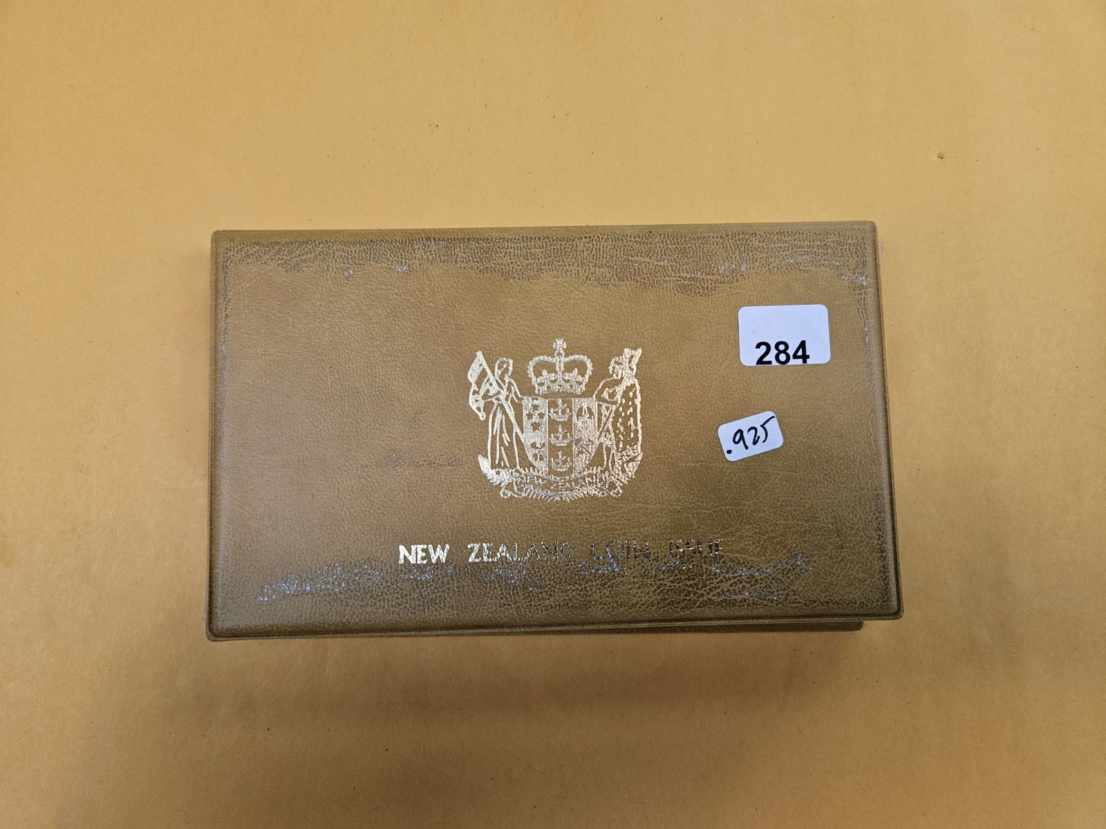 GEM Proof Deep Cameo 1985 New Zealand Silver Proof Coin Set (1 of 3)