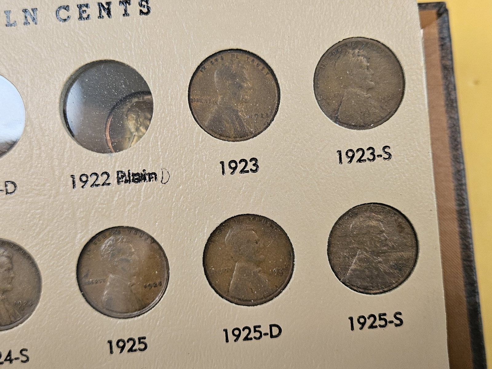 Fairly full Lincoln Cent collection! - 13