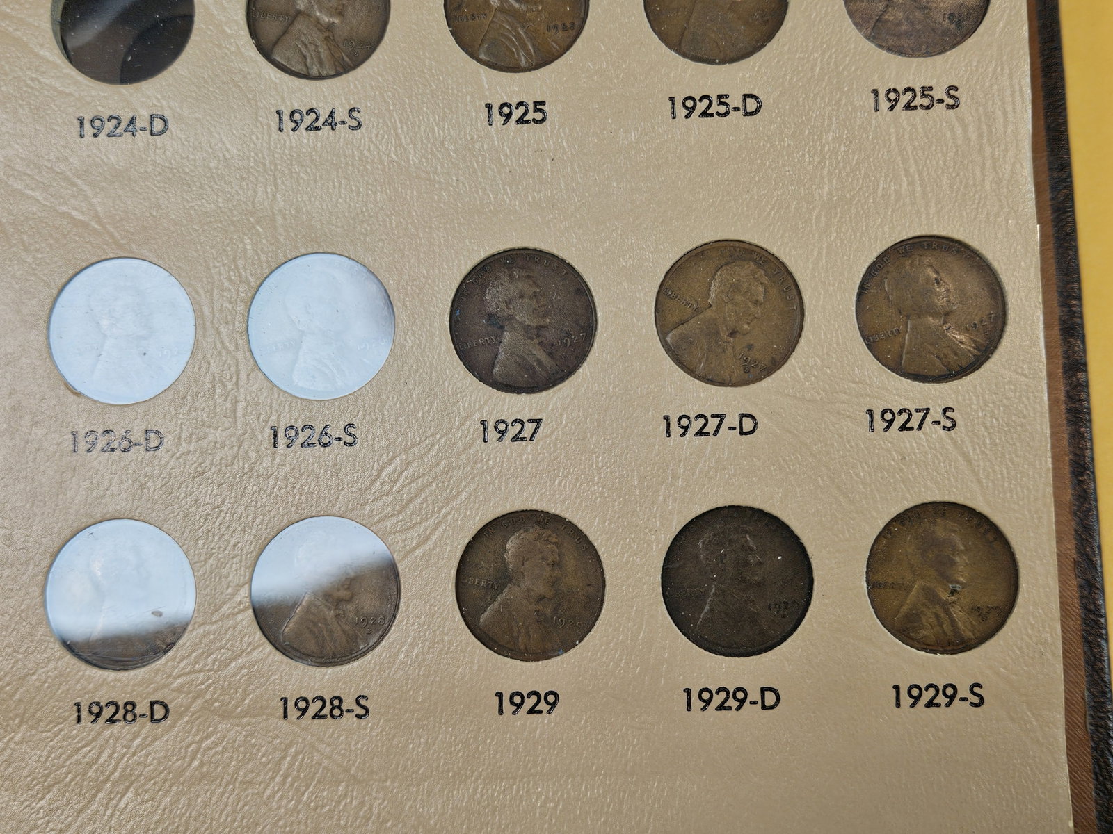 Fairly full Lincoln Cent collection! - 15
