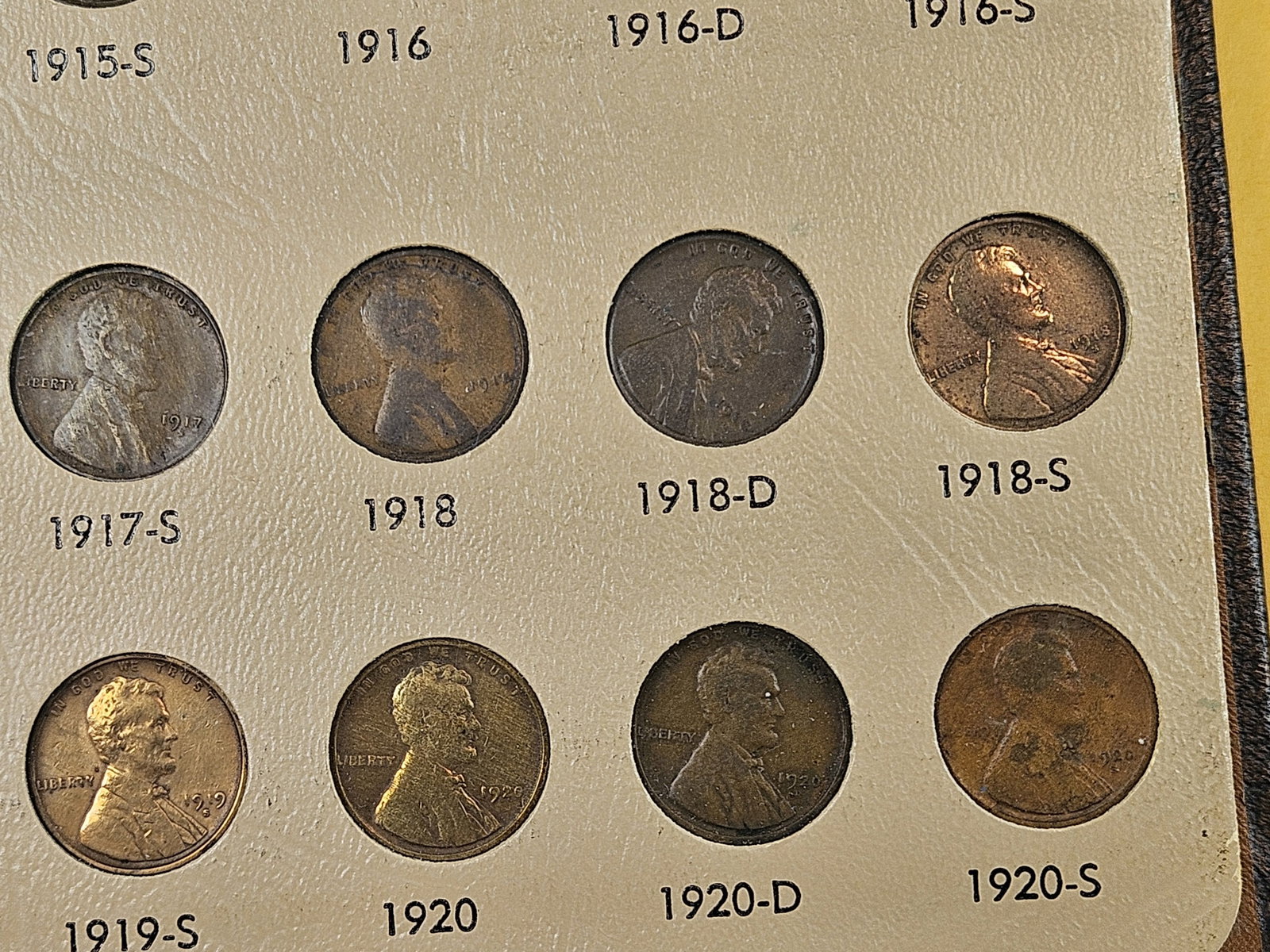 Fairly full Lincoln Cent collection! - 8