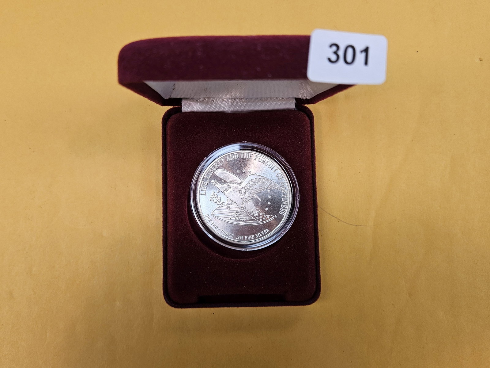 One Troy ounce .999 fine silver art round (1 of 4)