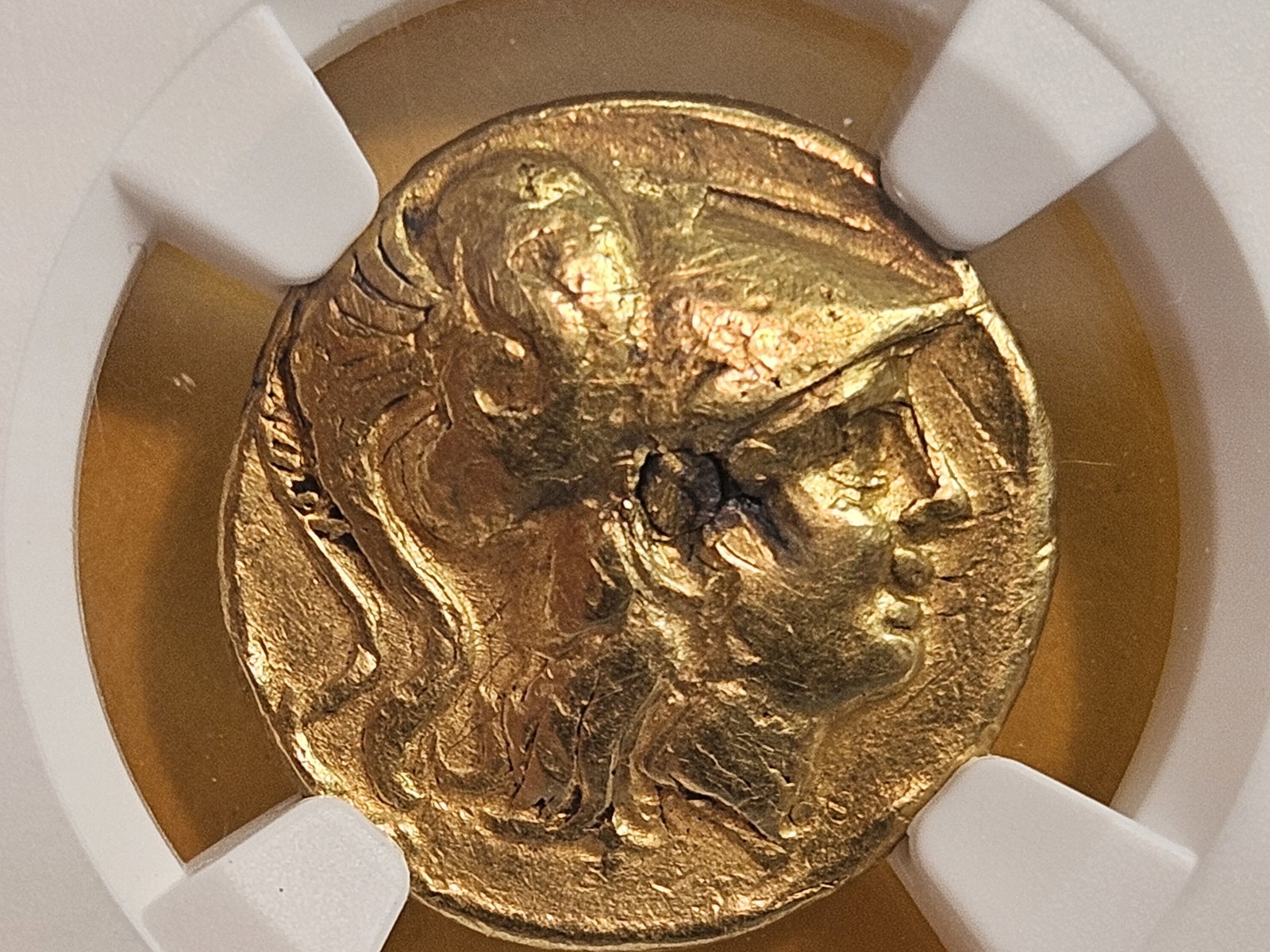ANCIENT GOLD! NGC Kingdom of Macedon in Very Fine: Alexander III, 336 - 323 BC. Plated Stater. 6.39g. Ancient forgery. Athena.Nike. Damage. Strike 4/5. Surface 1/5
