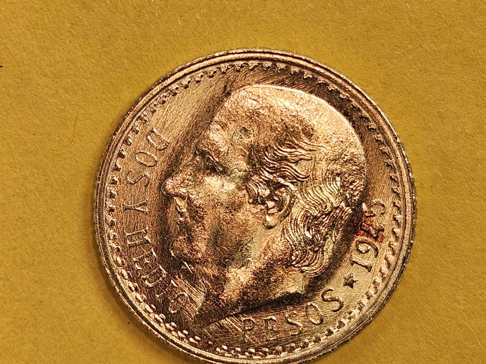 GOLD! GEM Brilliant Uncirculated 1945 Mexico Gold Dos y medio Pesos (1 of 4)