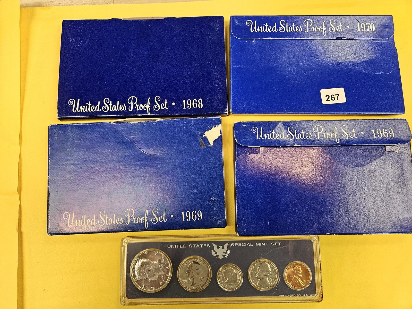 Five mixed US Sets with Silver: All have the 40% silver half dollar