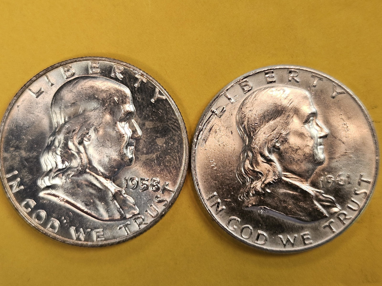 Two Brilliant AU-BU Franklin silver Half Dollars (1 of 4)