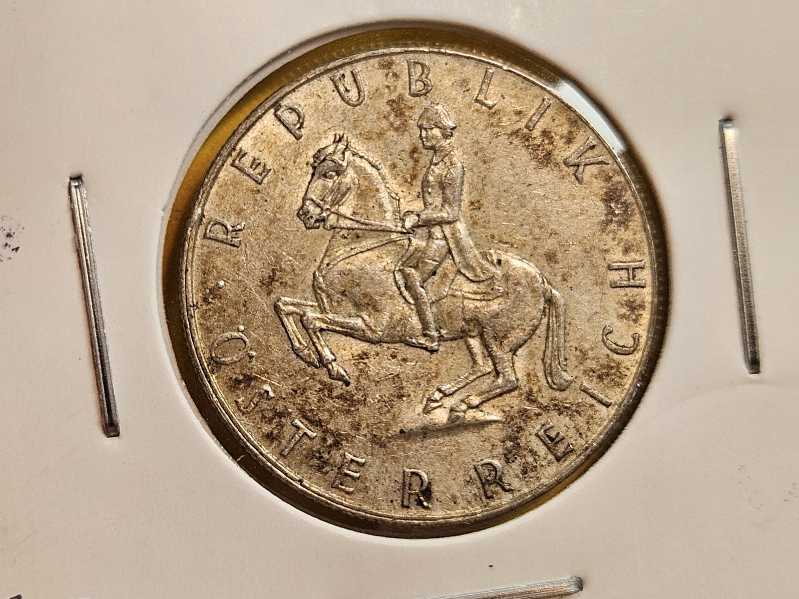 Two Brilliant Austria silver 5 schillings - 2