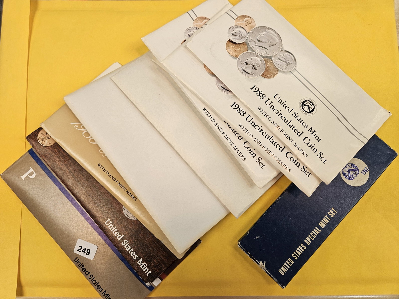 Ten mixed US Mint Sets: In OGP