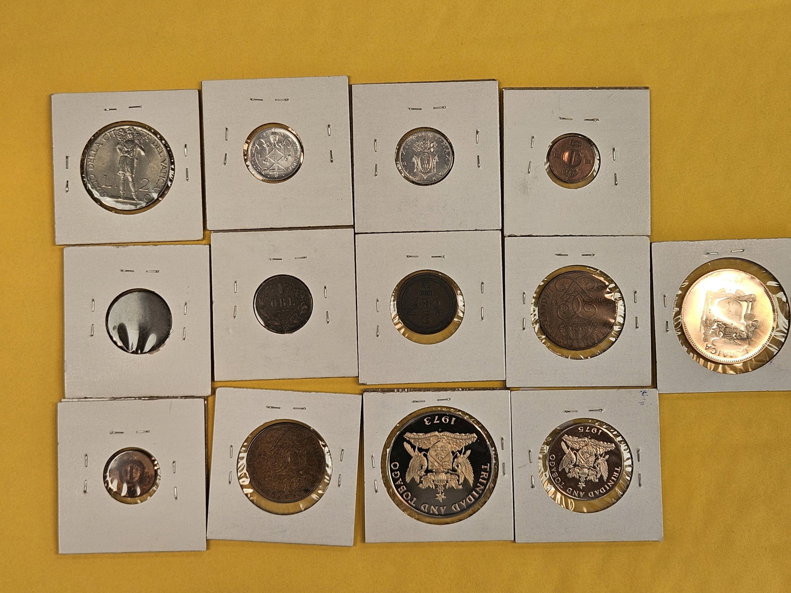 Thirteen fun, mixed, World Coins - 7