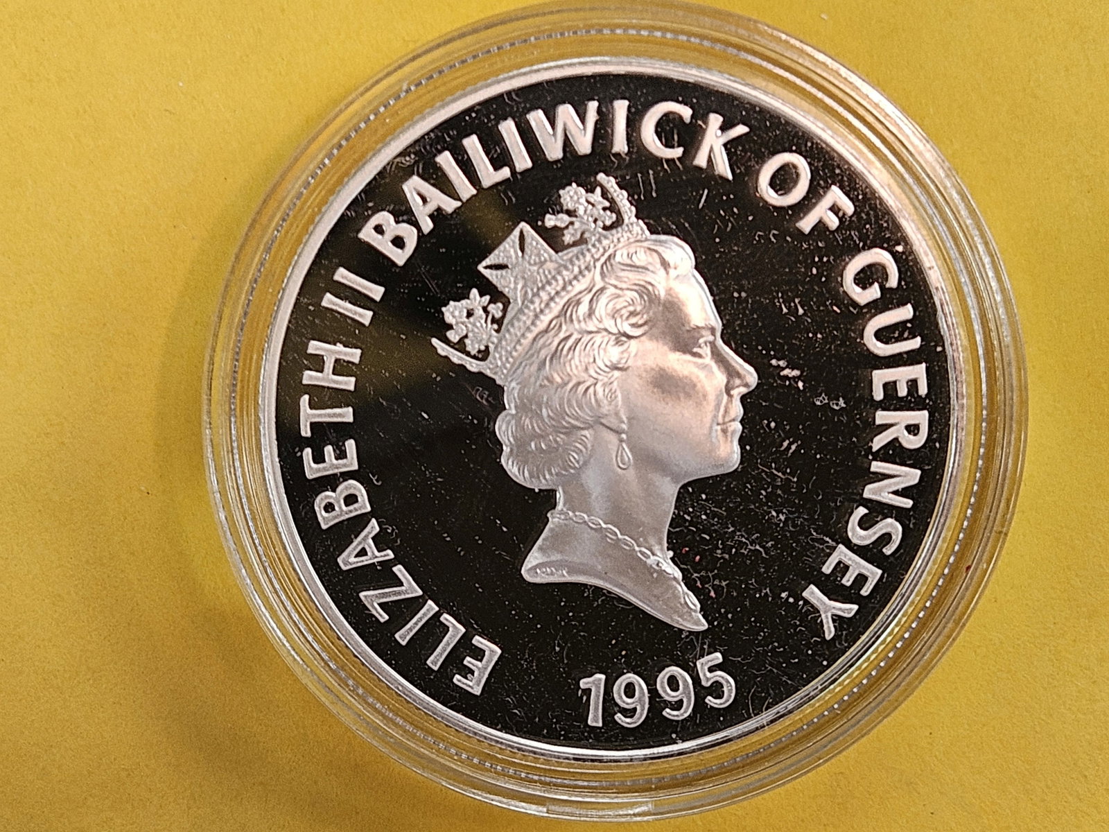 GEM Proof Deep Cameo 1995 Guernsey silver Five Pound Coin - 2