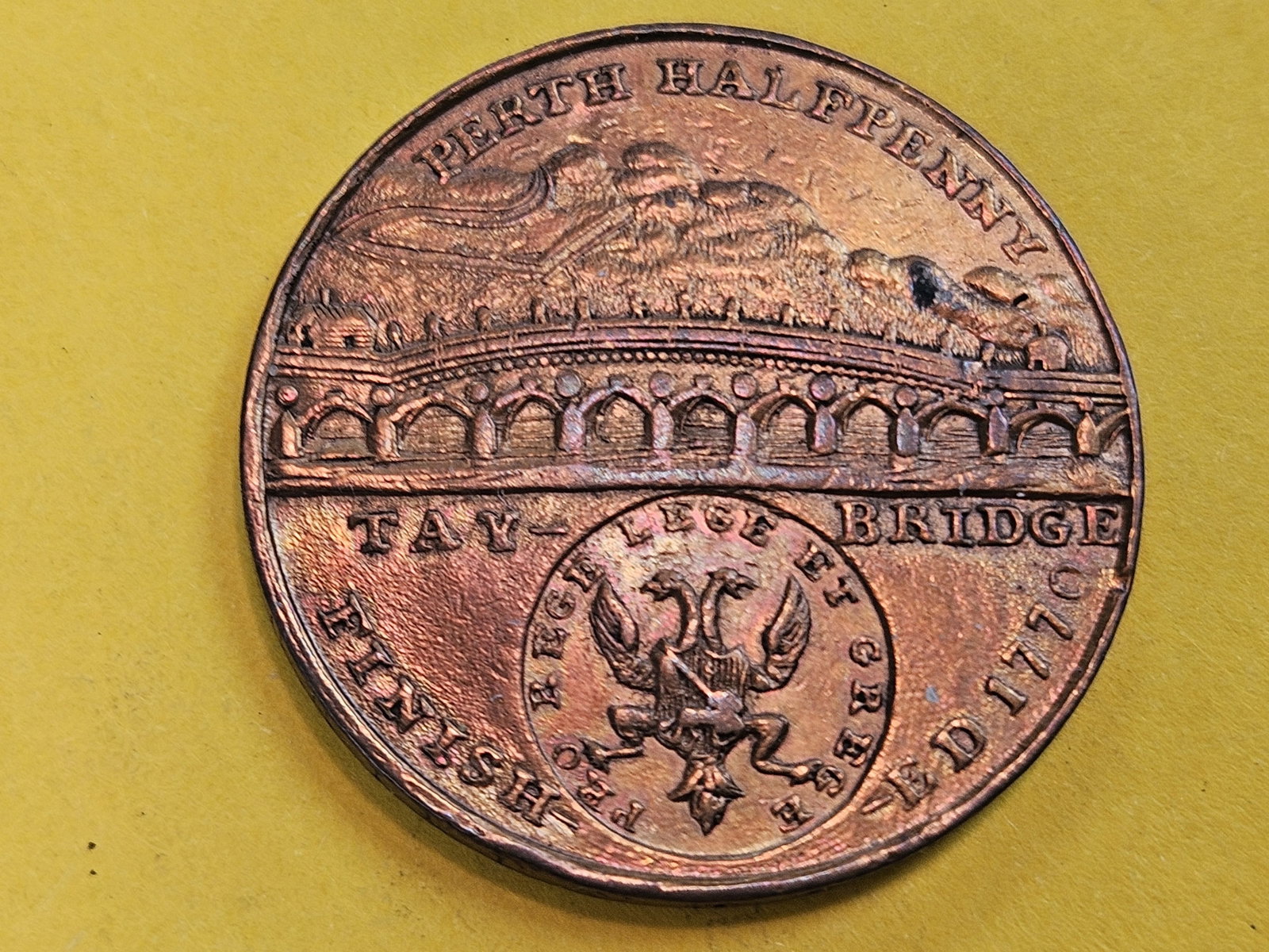 ** SCARCE ** Bright Red-Brown 1779 Half-Penny Merchant Token - 5