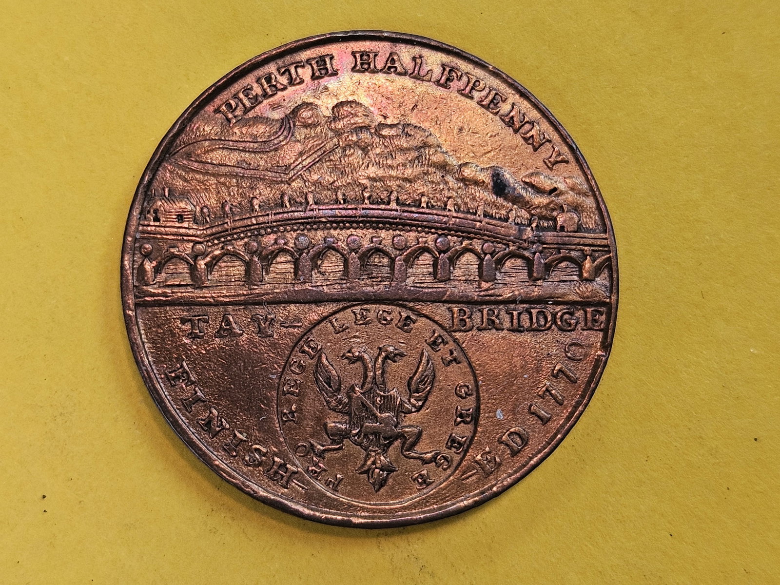 ** SCARCE ** Bright Red-Brown 1779 Half-Penny Merchant Token - 6