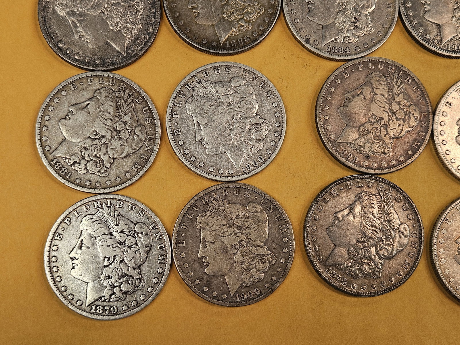 ** FULL ROLL ** Twenty Morgan Silver Dollars - 4