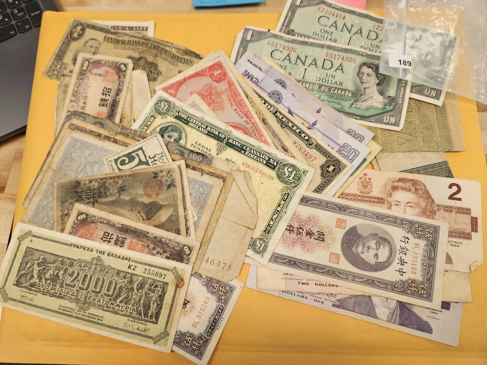Big Mix of WORLD Paper Money - 2