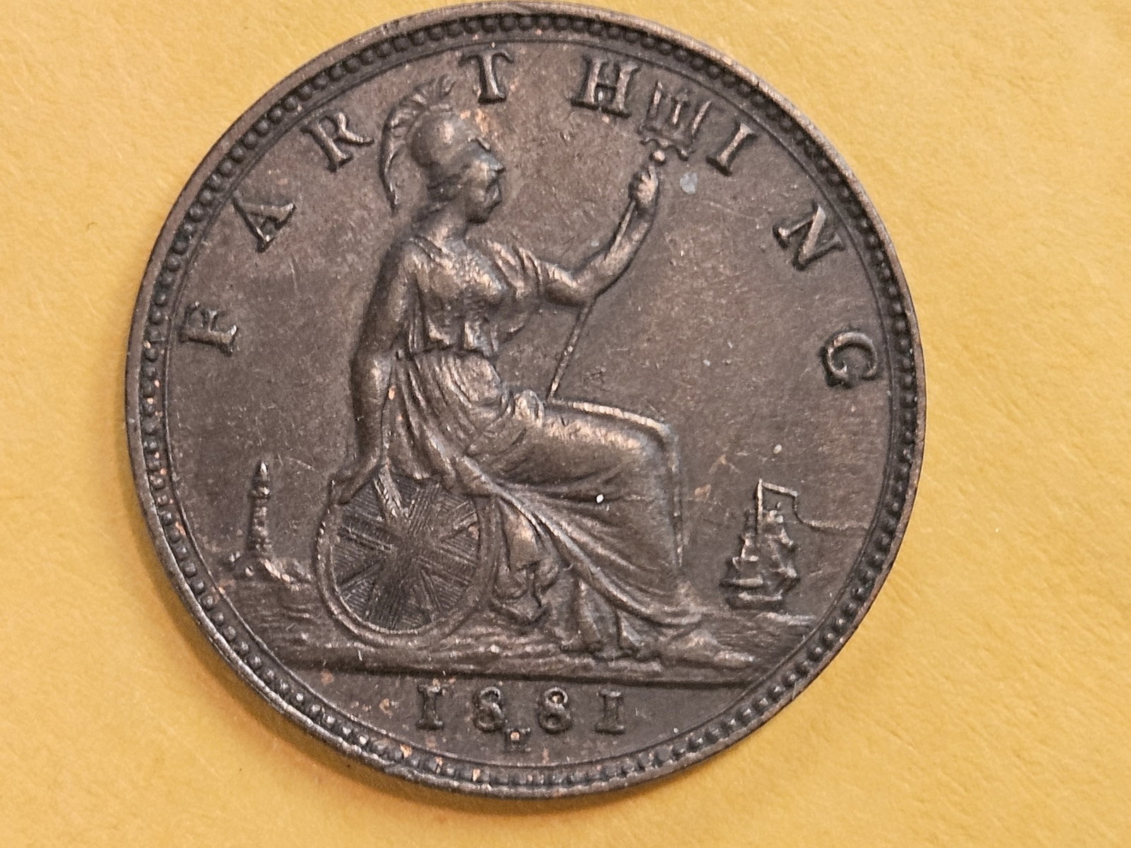 1881-H Great Britain Farthing - 3