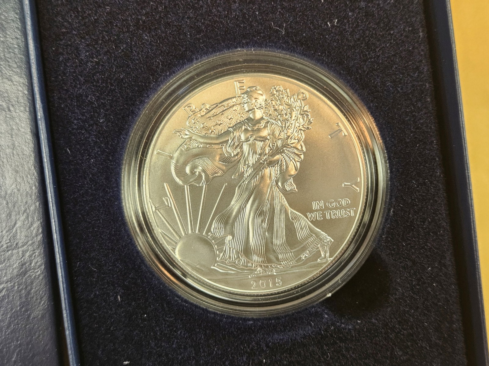 GEM Brilliant Uncirculated 2015 American Silver Eagle - 2