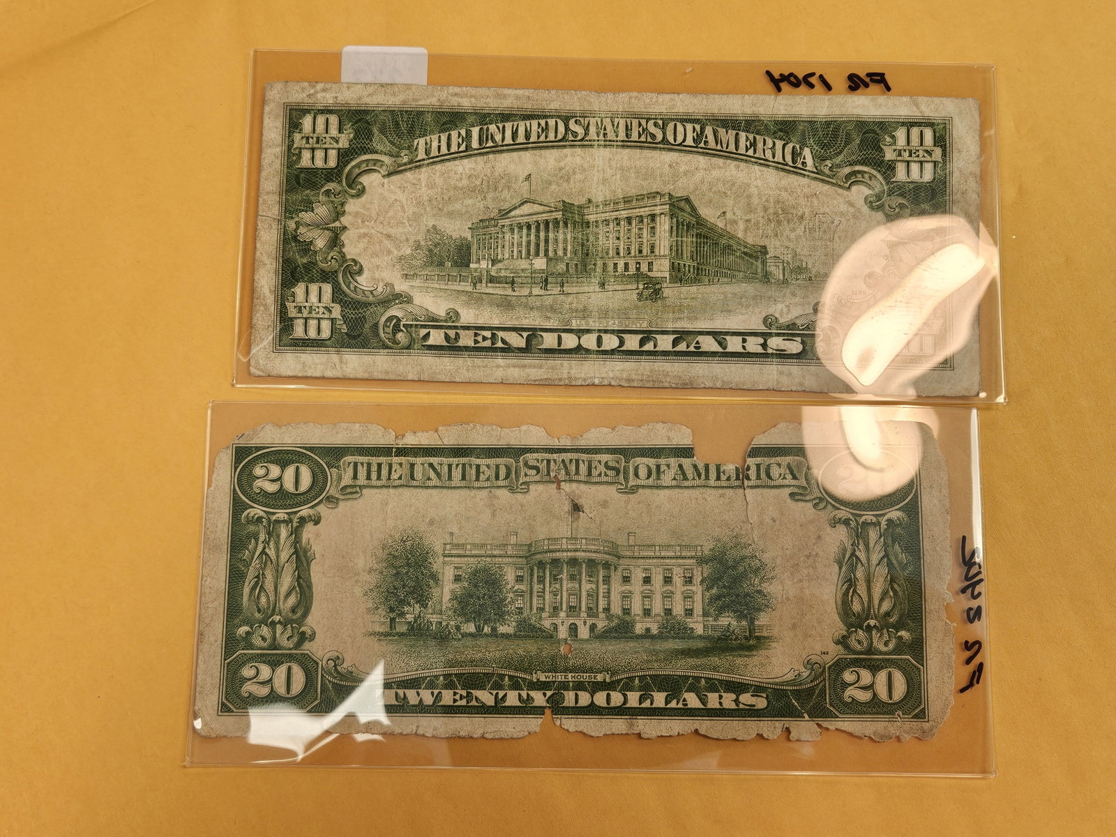 Mixed Ten and Twenty Dollar US Currencies - 4