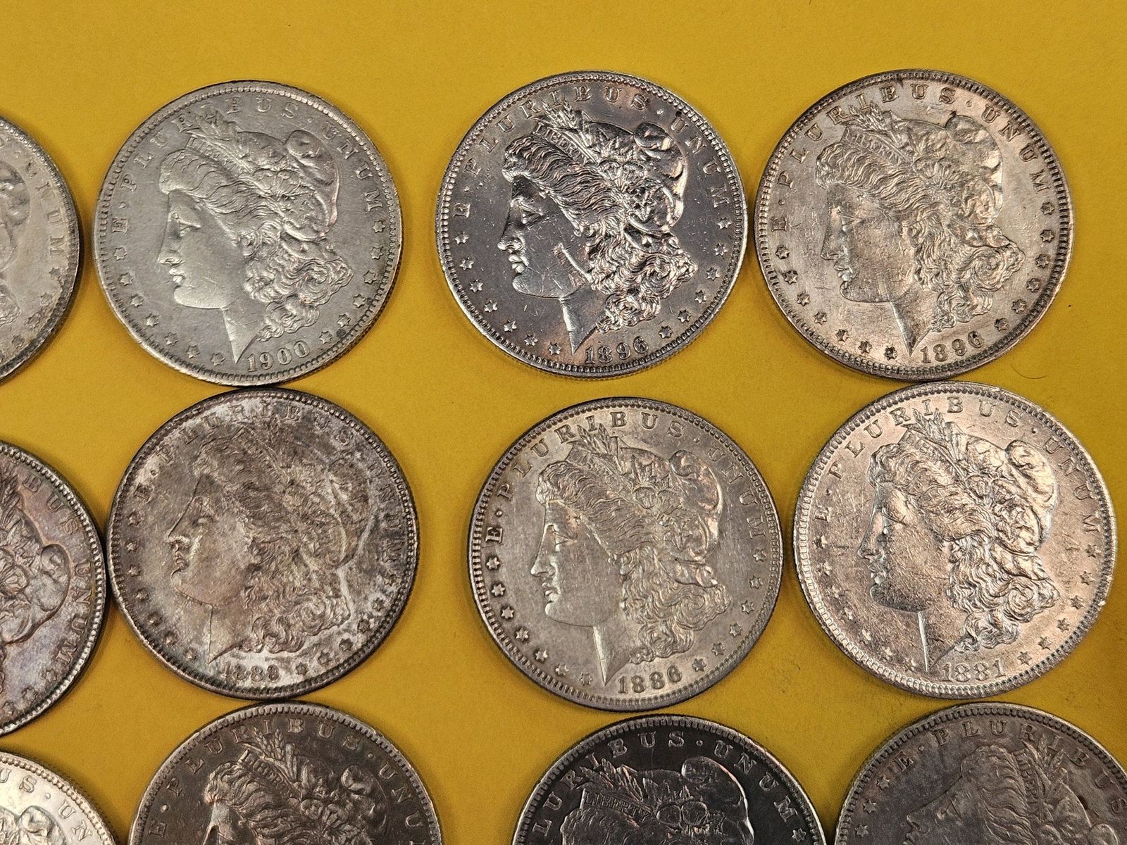 ** FULL ROLL ** Twenty Morgan Silver Dollars - 3