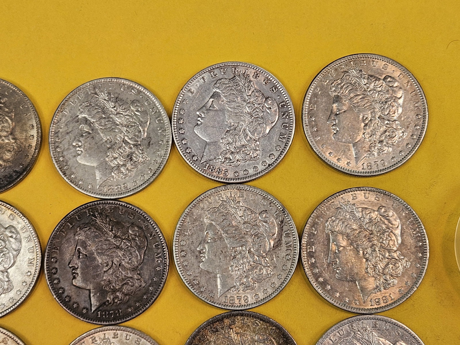 ** FULL ROLL ** Twenty Morgan Silver Dollars - 3