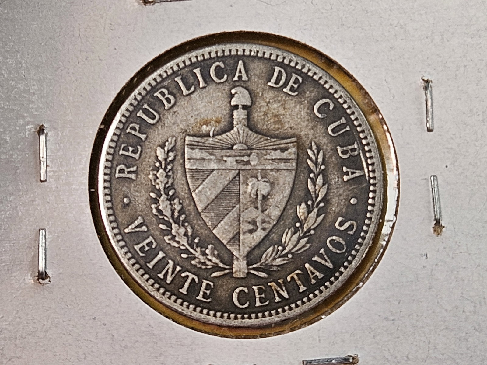 1915 Cuba silver 20 centavos - 3