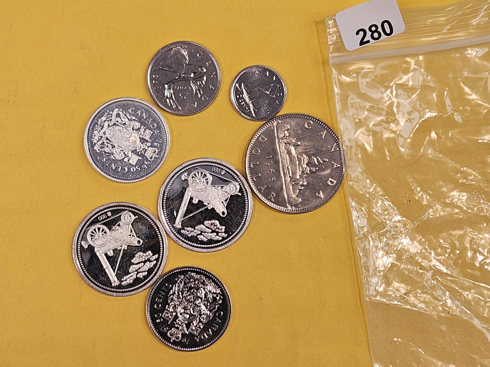 Nice Mix of Canadian coins: With some silver in there