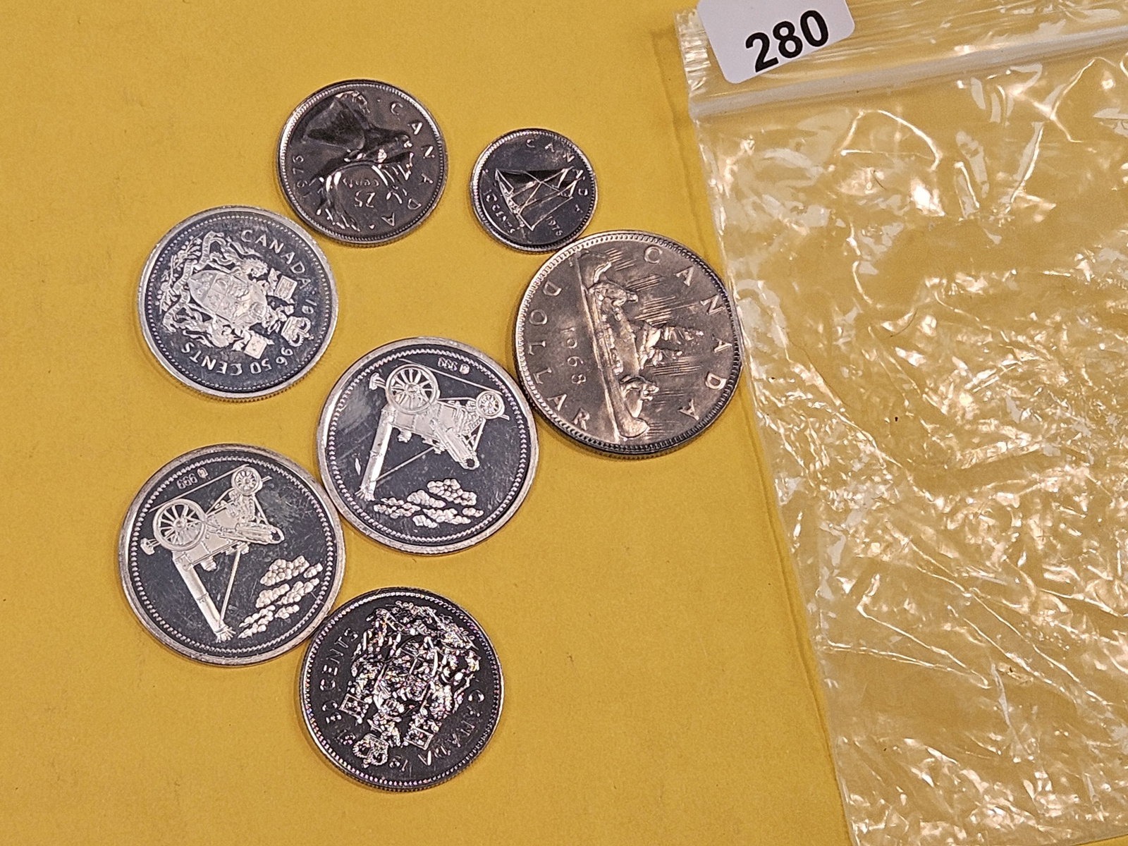 Nice Mix of Canadian coins - 2