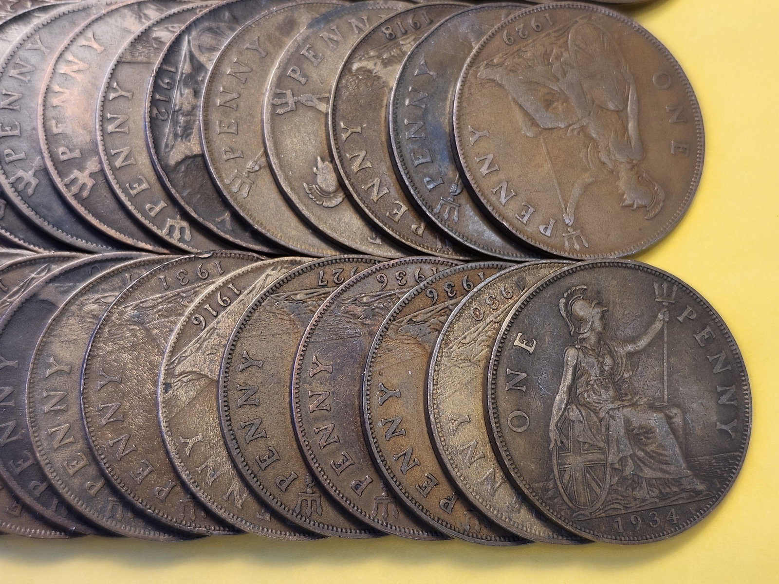 Fifty-One Great Britain Copper Pennies - 4