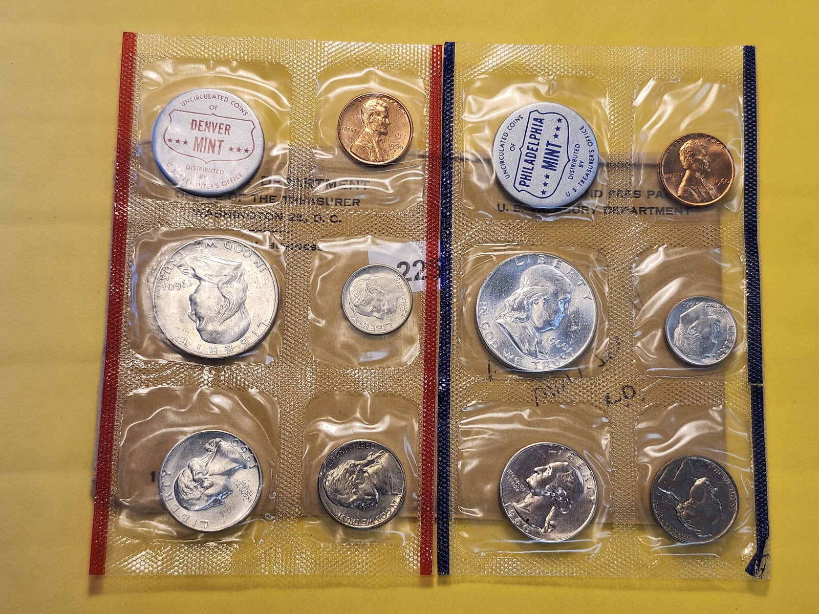 VARIETY! 1960 US Mint Set in Original Government Packaging - 2