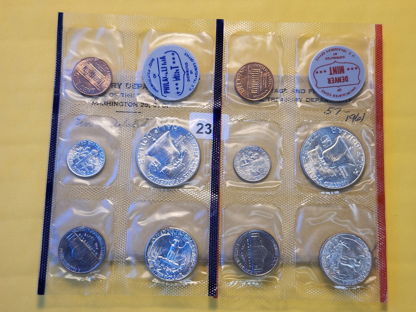 1961 US Silver Mint Set in Original Government Packaging - 3