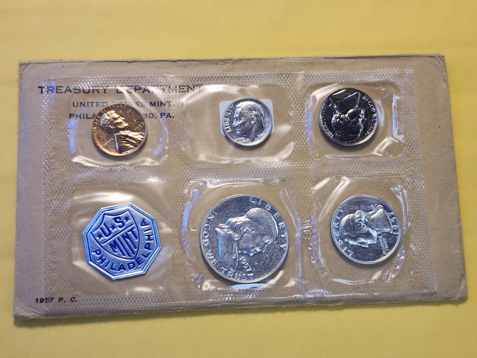 1957 US Silver Philadelphia Mint Set in Original Government Packaging - 2