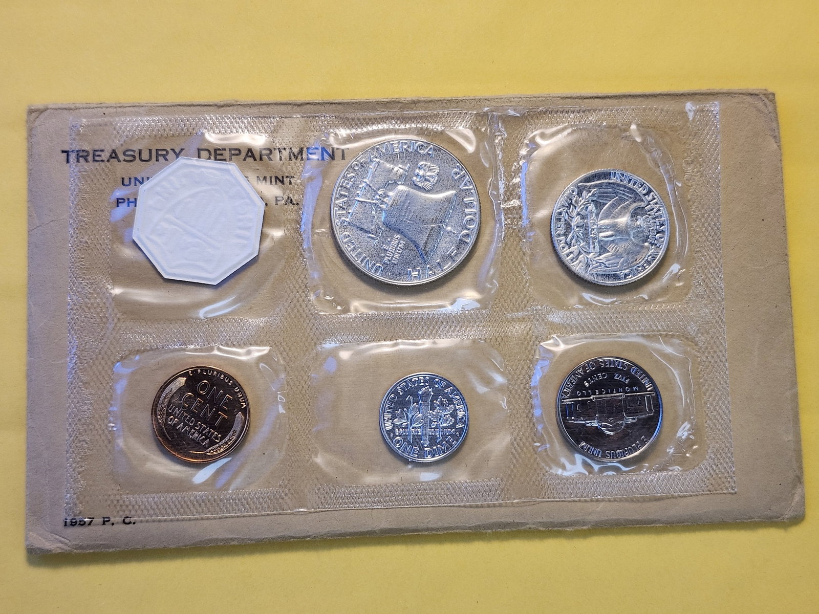 1957 US Silver Philadelphia Mint Set in Original Government Packaging - 3