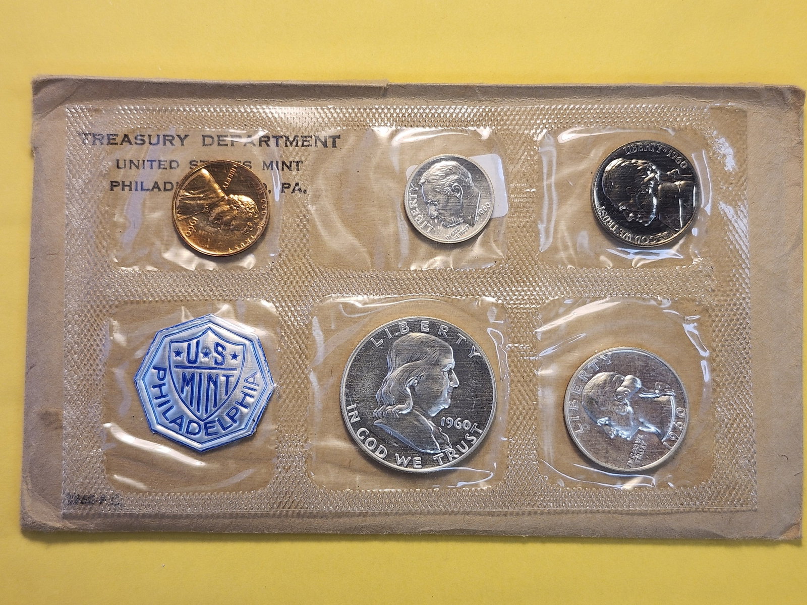 1960 US Silver Philadelphia Mint Set in Original Government Packaging - 2