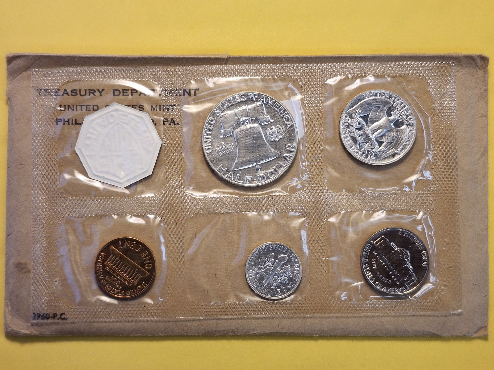 1960 US Silver Philadelphia Mint Set in Original Government Packaging - 3